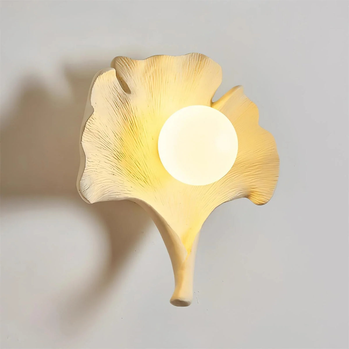 Wall Lamp | Ginkgo Leaf Design & Dimmer-Compatible | 25 cm