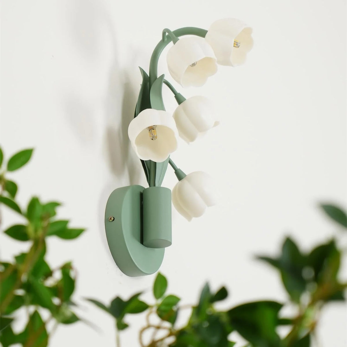 Wall Lamp | Lifelike Orchid Design & Soft Ambient Light | Hardwire