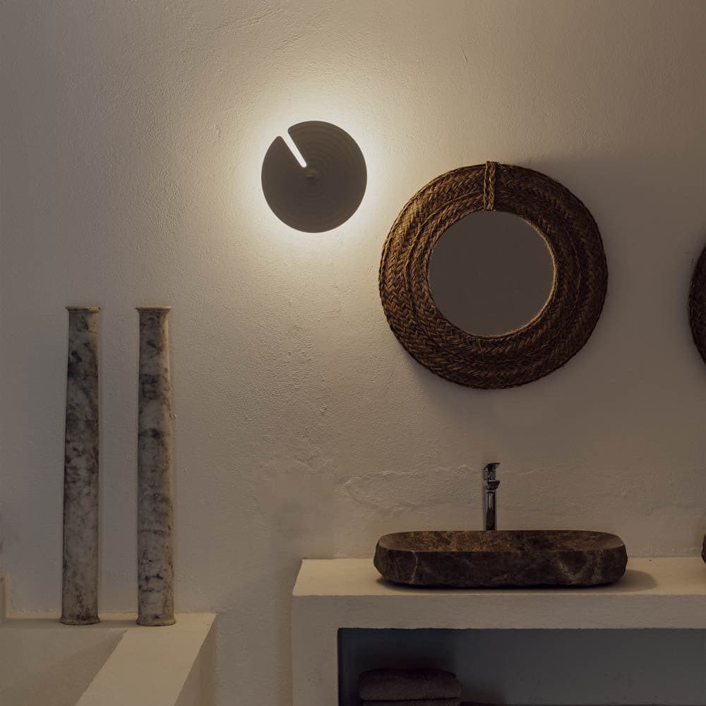 Wall Lamp | Minimalist Iron & Glass | Ø 18 cm x H 30 cm