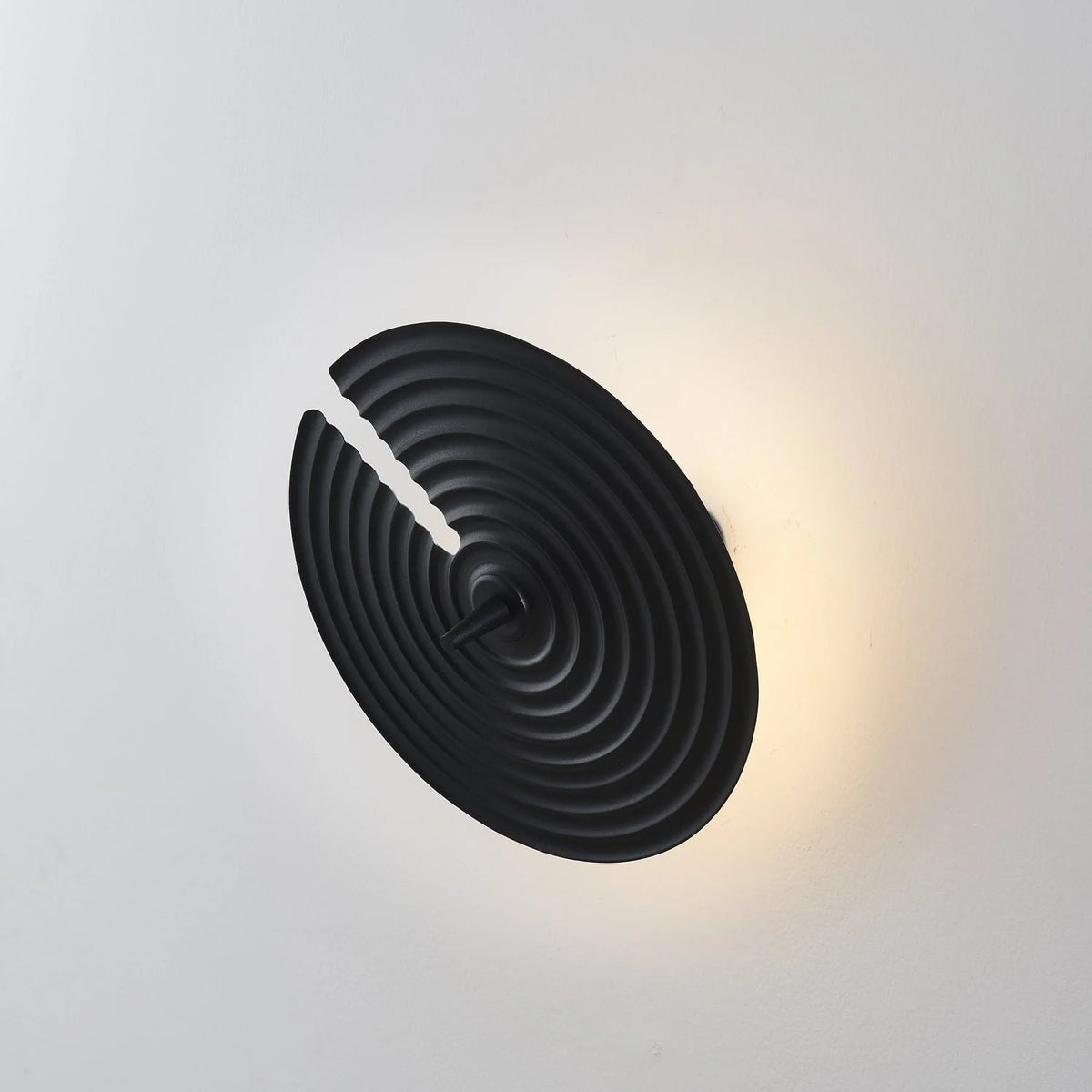 Wall Lamp | Minimalist Iron & Glass | Ø 18 cm x H 30 cm