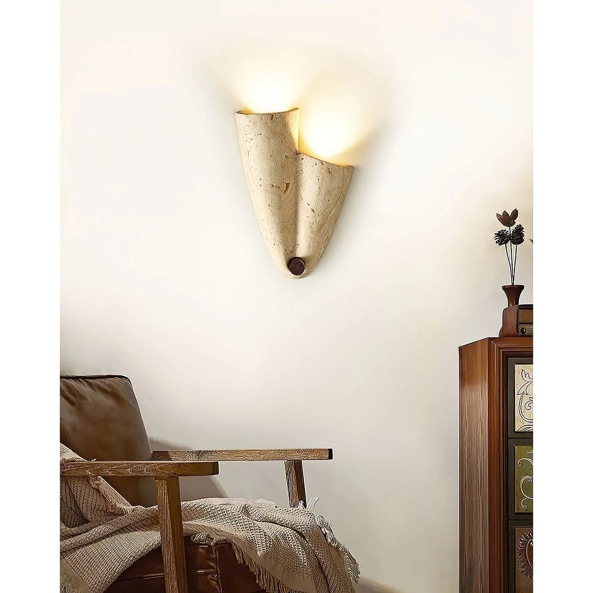 Wall Lamp | Travertine Body & IP20 Moisture-Resistant | 27 cm Height