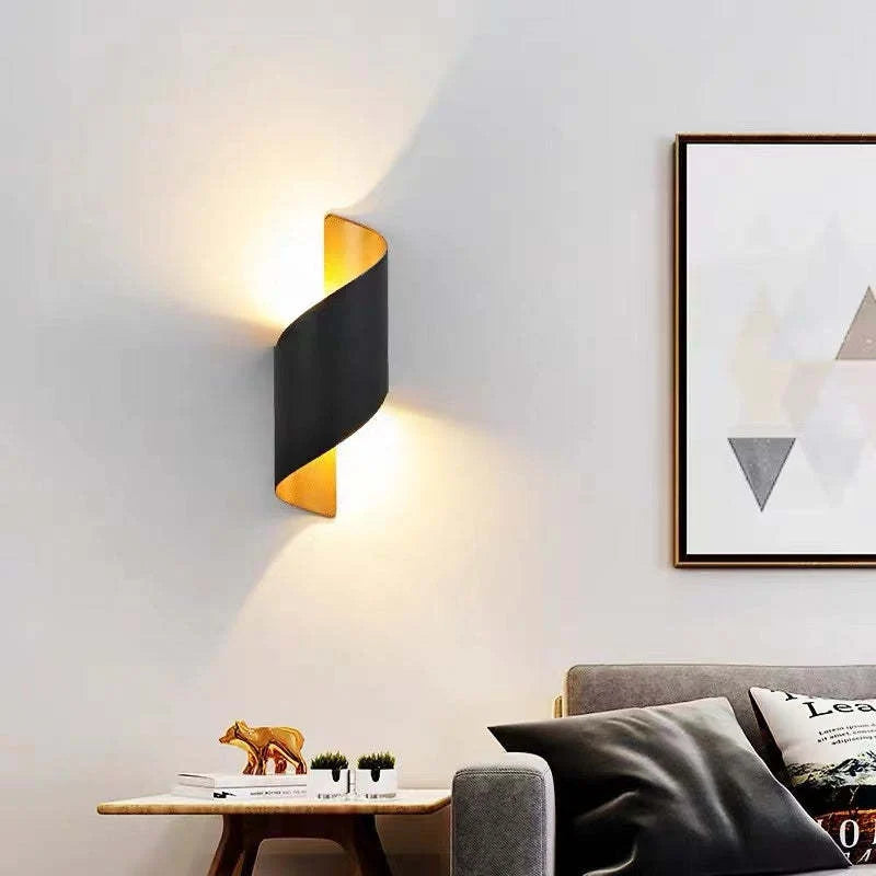 Wall Light | Metal & Acrylic Warm 3000K LED