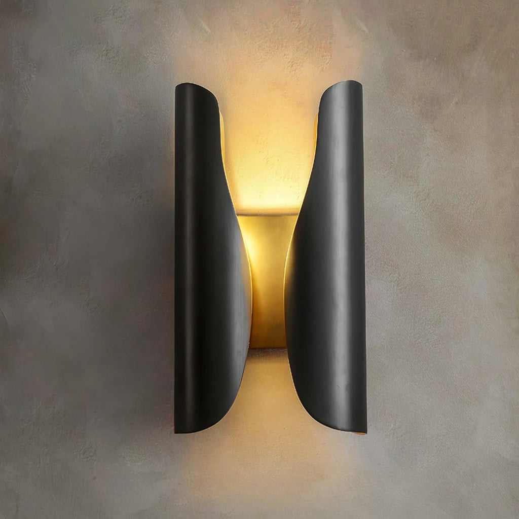 Wall Sconce | Brushed Brass & Aged Black | E27 Bulb Compatible