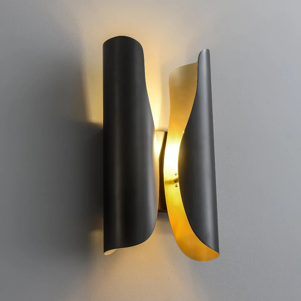 Wall Sconce | Brushed Brass & Aged Black | E27 Bulb Compatible