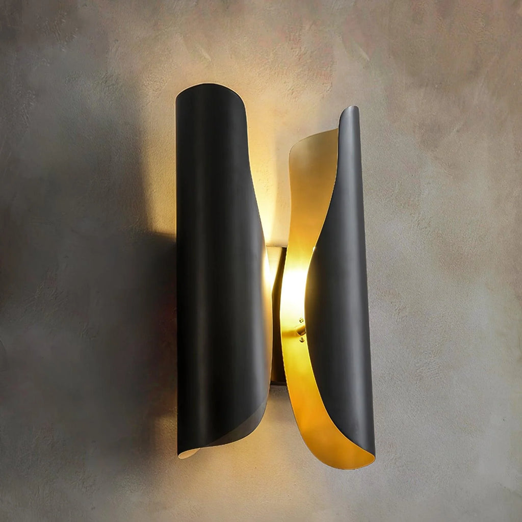 Wall Sconce | Brushed Brass & Aged Black | E27 Bulb Compatible
