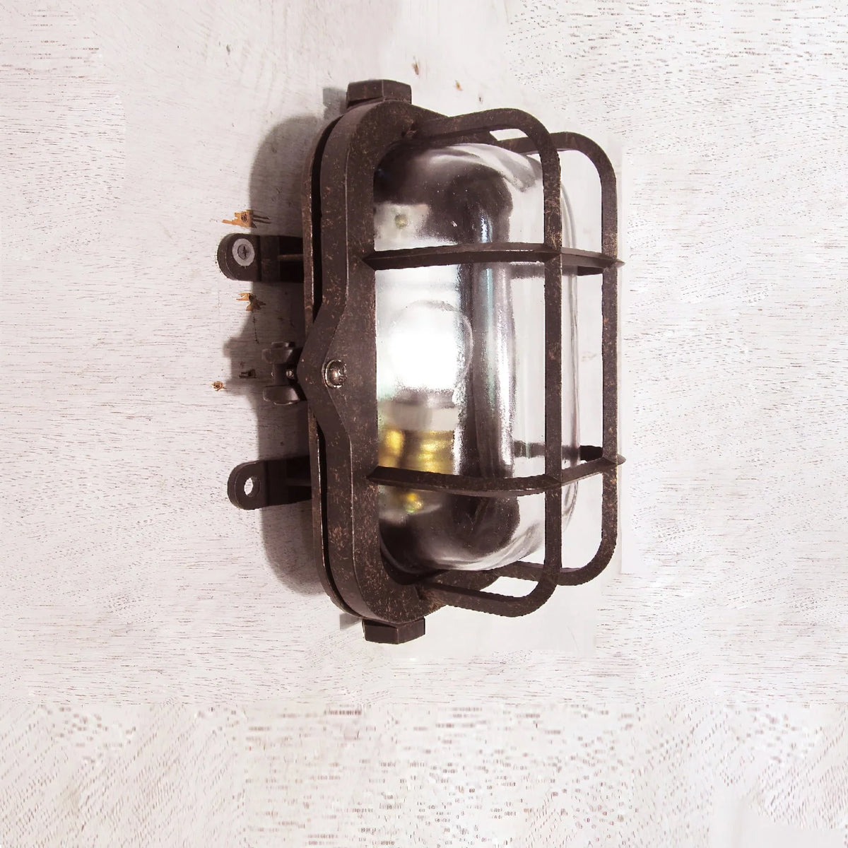 Wall Sconce | Glass Shade & Die-Cast Aluminum | Bronze Finish