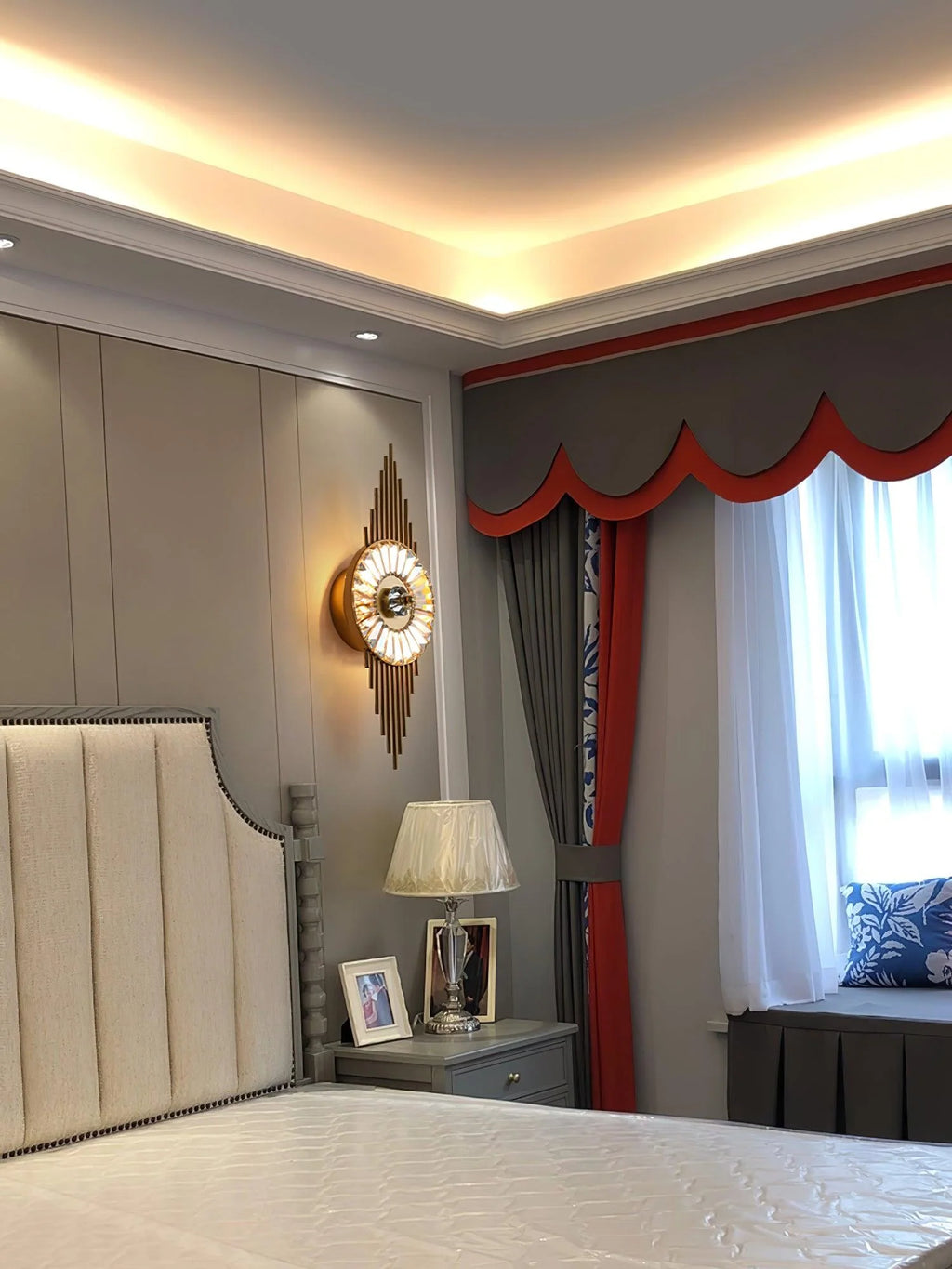 Wall Sconce | Gold Finish & Cut Glass | E14 Base