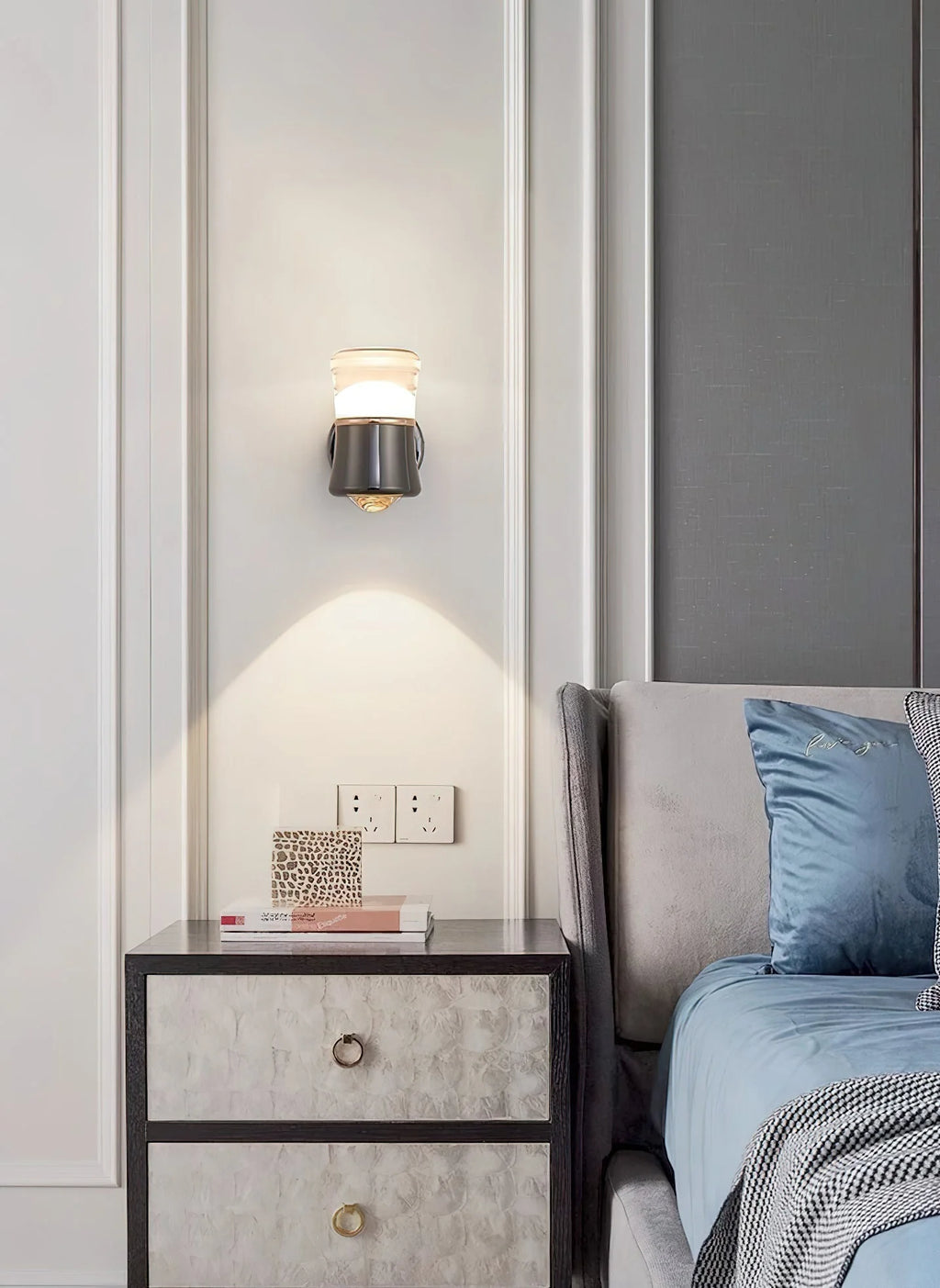 Wall Sconce | Integrated LED & Aluminum Body | IP20 Indoor Use