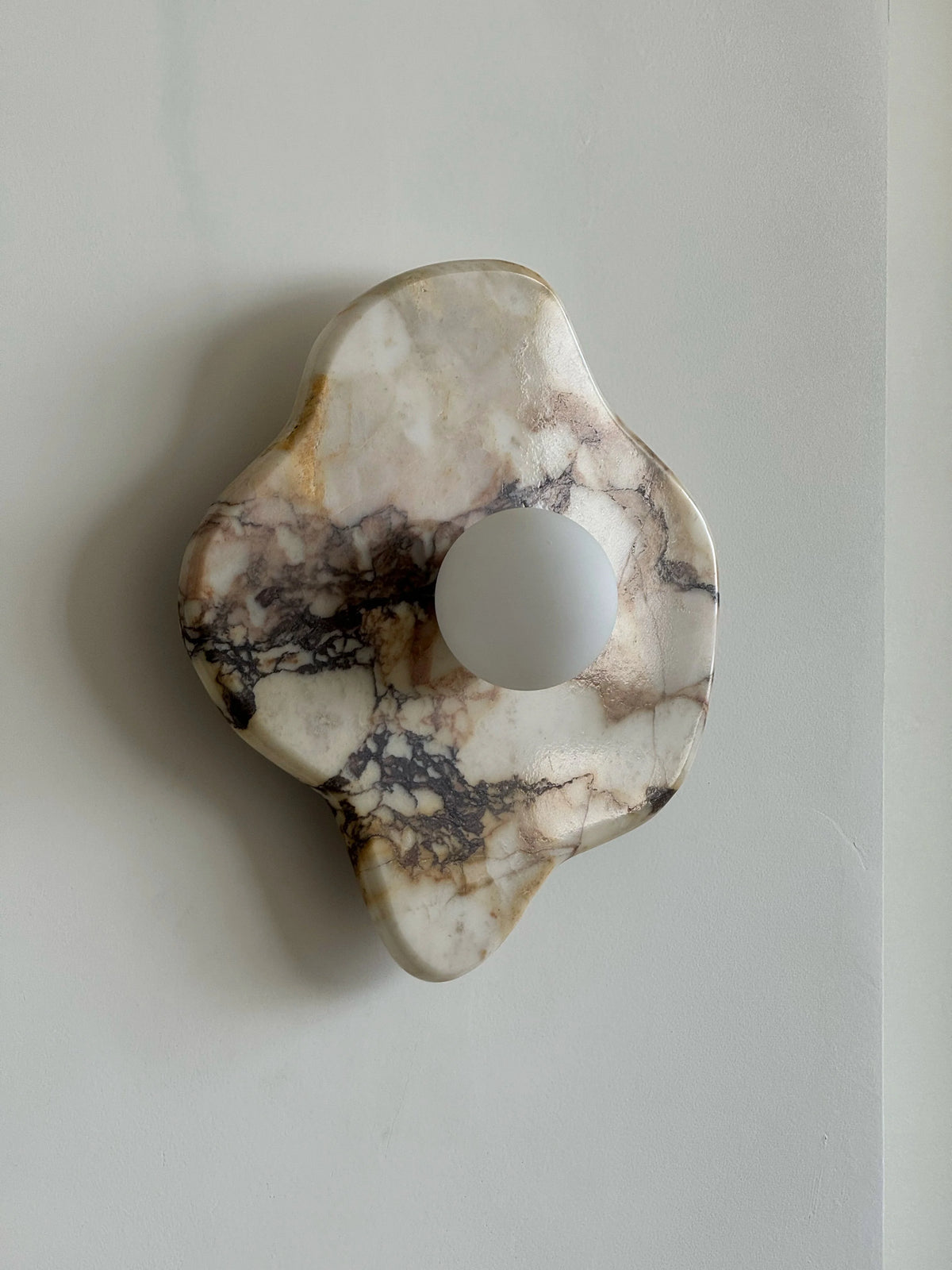 Wall Sconce | Marble & Glass | 28×12×32 cm