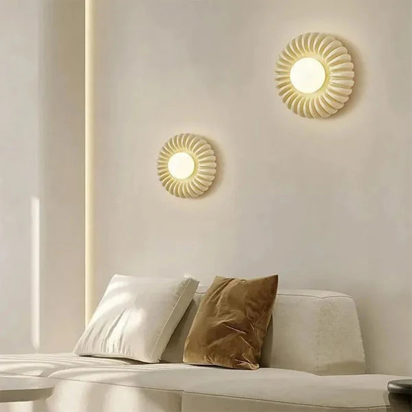 Wall Sconce | Resin Sunburst Design & Ambient Glow | 24 cm Diameter