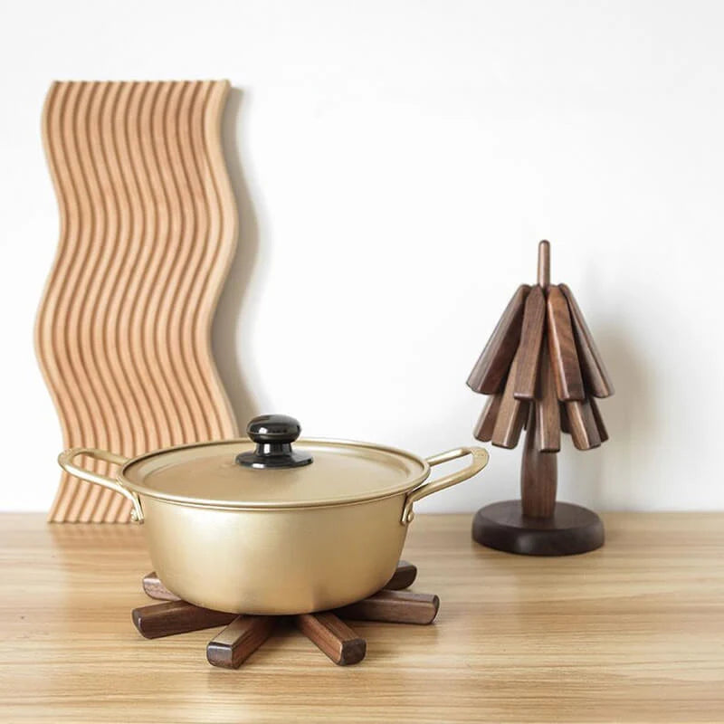 Wood Trivet | Foldable Star Design & Heat-Resistant Walnut